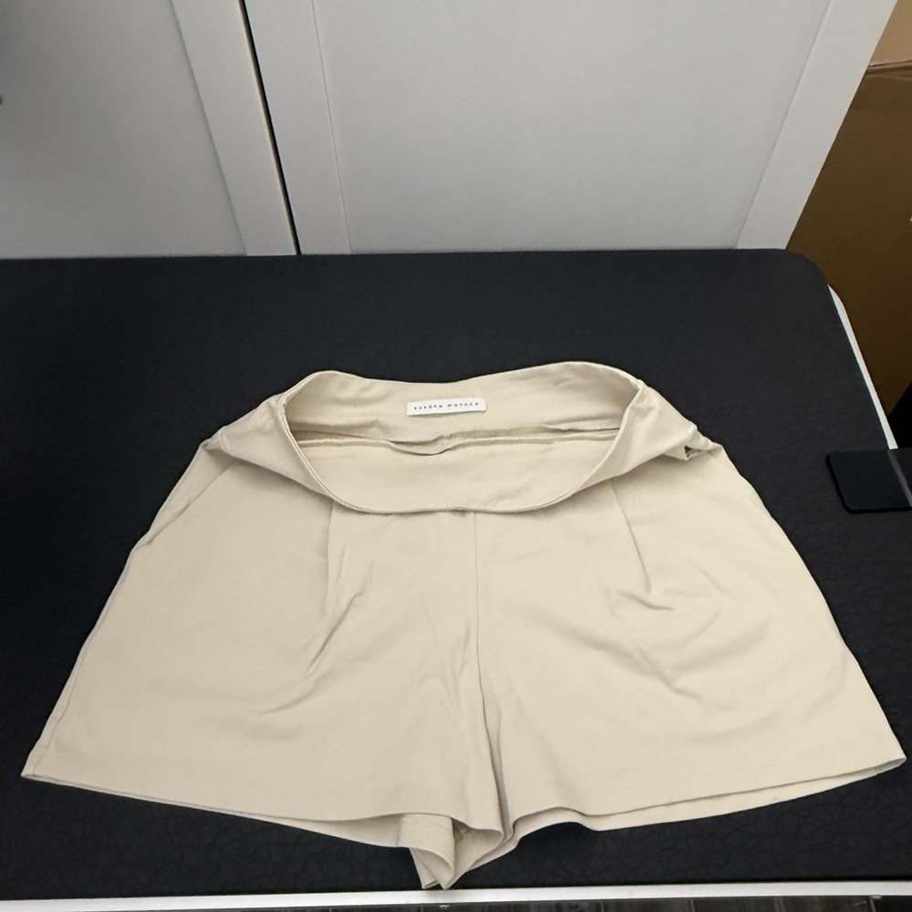 Susana Monaco Light Beige High-Waist Casual Shorts